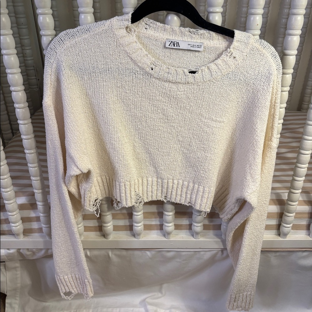 Zara Cream Cropped Sweater Sz S